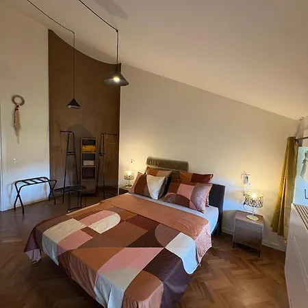 Guest house La Casa Rosa 3*